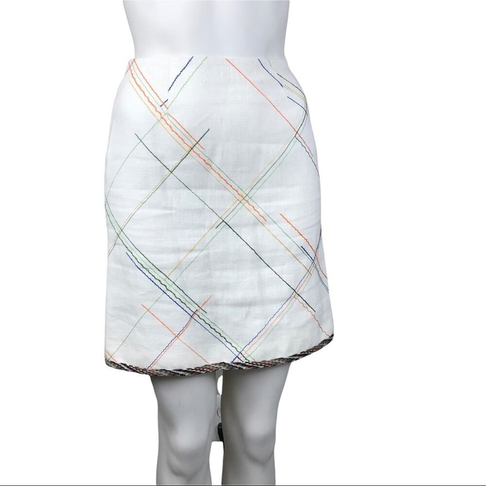 MOSCHINO Cheap and Chic Embroidered Linen Mini White Skirt, Size US 4